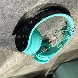 Peacock Design Turquoise Headphones